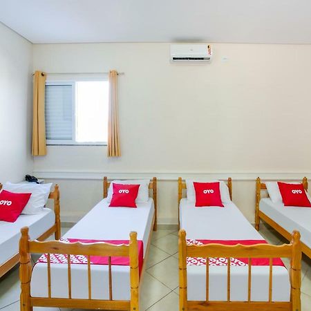 Oyo Hotel Dayse Сантана-ди-Парнаиба Экстерьер фото