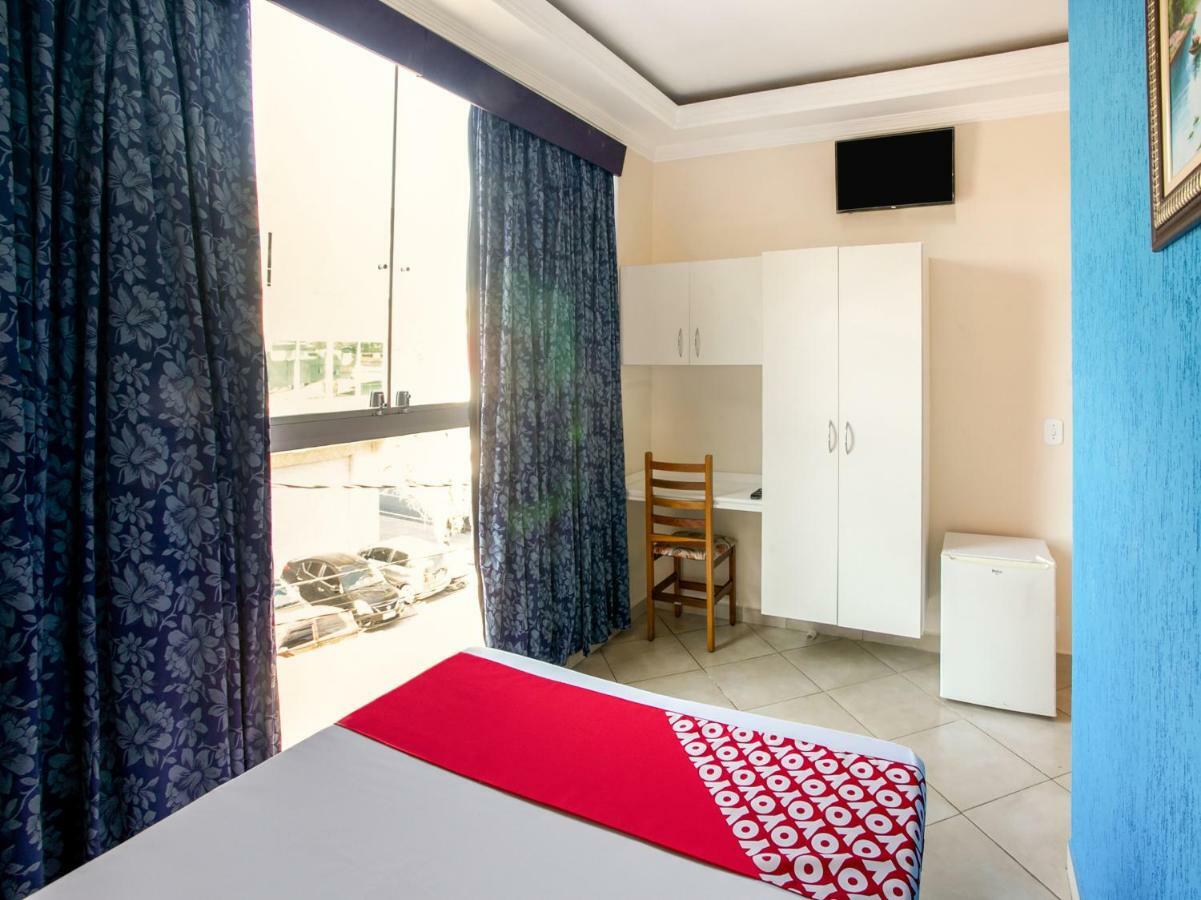 Oyo Hotel Dayse Сантана-ди-Парнаиба Экстерьер фото