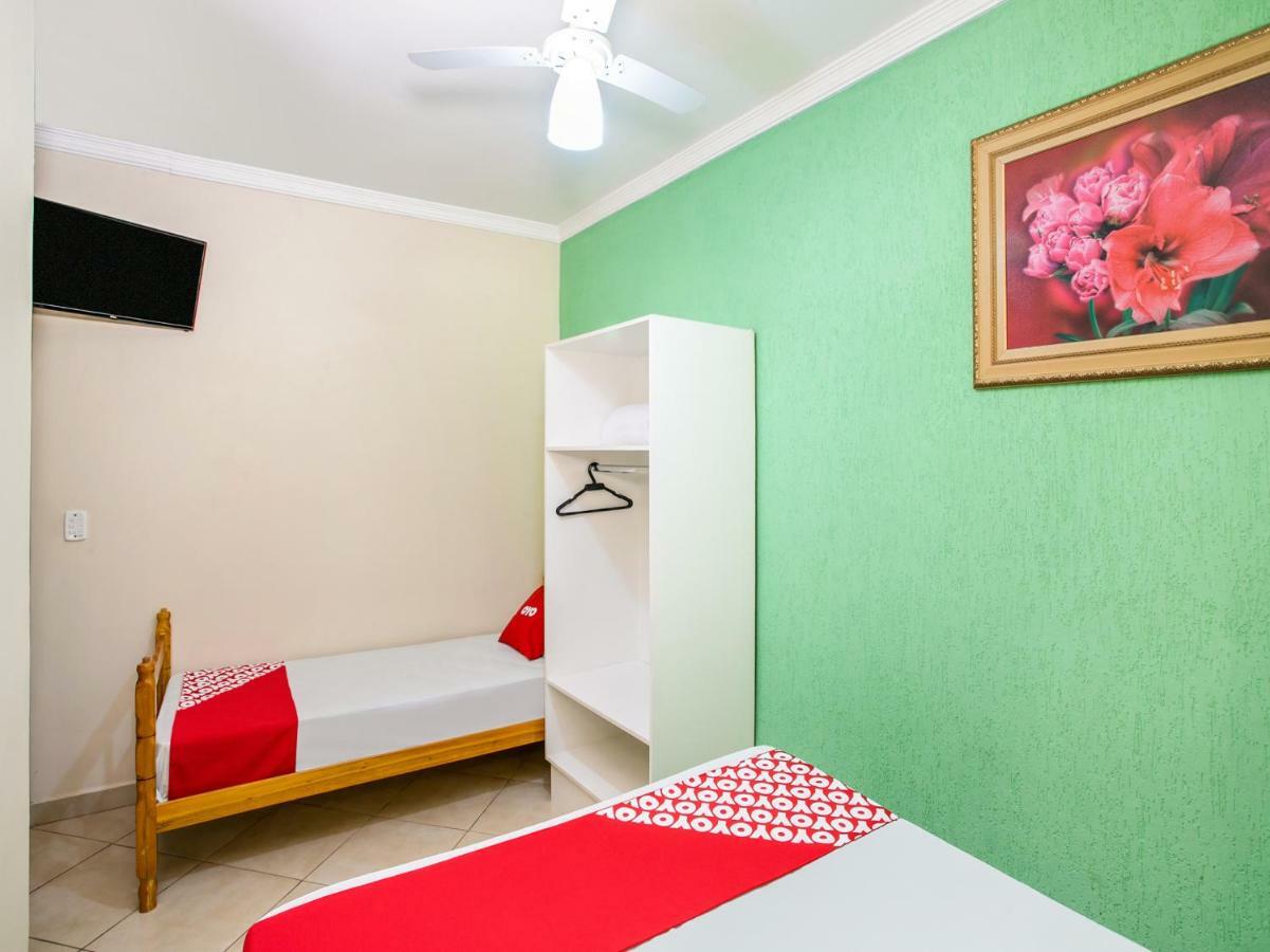 Oyo Hotel Dayse Сантана-ди-Парнаиба Экстерьер фото