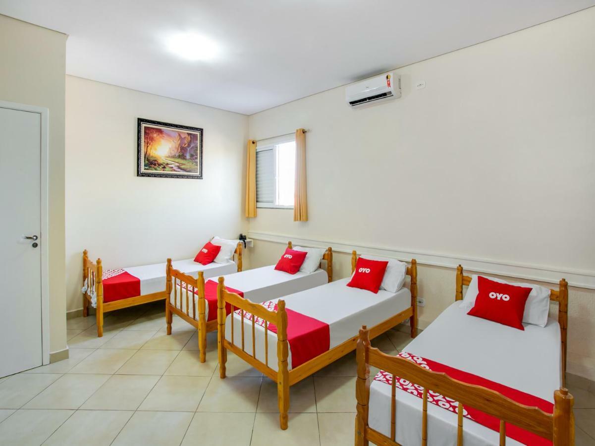 Oyo Hotel Dayse Сантана-ди-Парнаиба Экстерьер фото